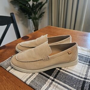 Zara Men's Suede Loafers in Tan